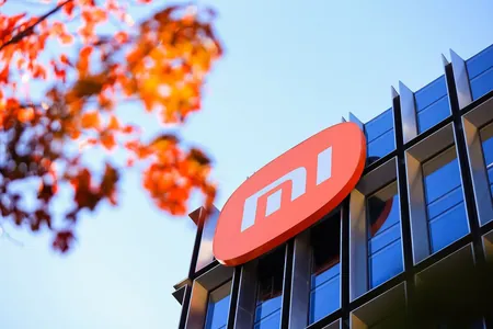 Xiaomi çip döretmek işine tas $7 mlrd maýa goýar we täze ulagyny hödürlär