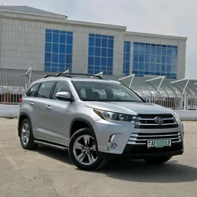 Toyota Highlander 2017