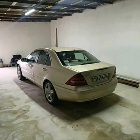 Mercedes-Benz C320 2000