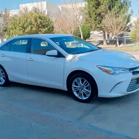 Toyota Camry 2017