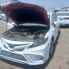 Toyota Camry 2022