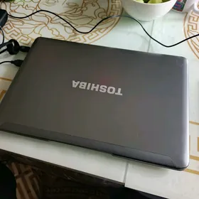 Toshiba Satellite u840