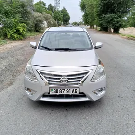 Nissan Versa 2018