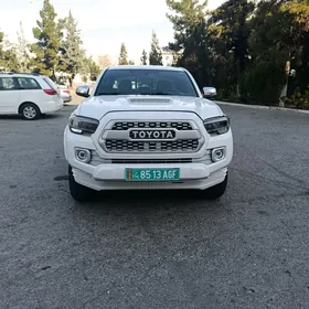 Toyota Tacoma 2017