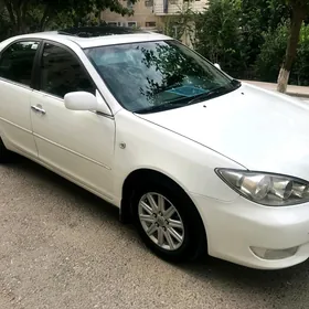 Toyota Camry 2005
