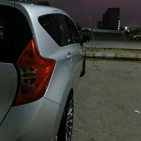 Nissan Versa 2013
