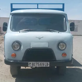 UAZ Profi 1989