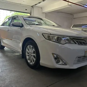 Toyota Camry 2012