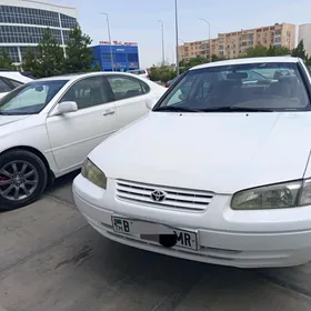 Toyota Camry 1998
