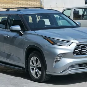 Toyota Highlander 2021
