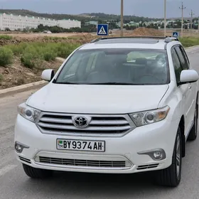 Toyota Highlander 2013
