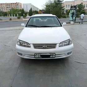 Toyota Camry 2001