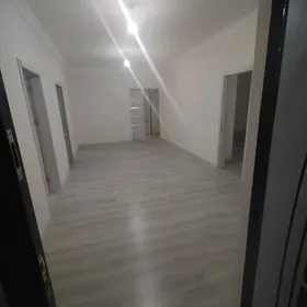 Büzmeyin gres täze açylan jaý