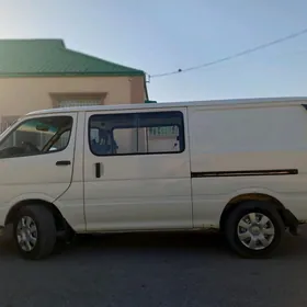 Toyota Hiace 1999