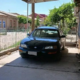 Nissan Maxima 1995