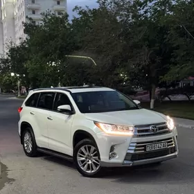 Toyota Highlander 2018