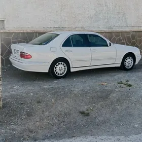 Mercedes-Benz C320 2001