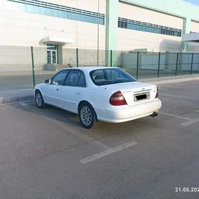 Hyundai Sonata 1998