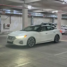 Nissan Maxima 2022