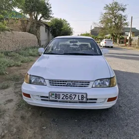 Toyota Corona 1995