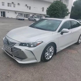 Toyota Avalon 2019