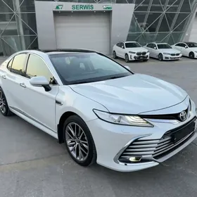 Toyota Camry 2023