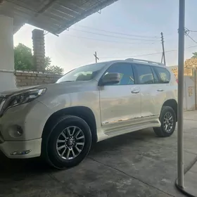 Toyota Land Cruiser Prado 2010