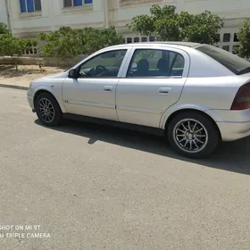 Opel Astra 2003