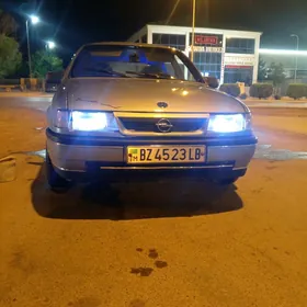 Opel Vectra 1990