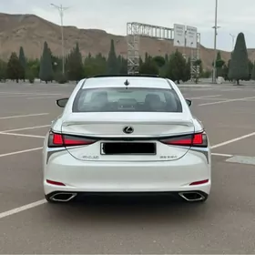 Lexus ES 350 2019