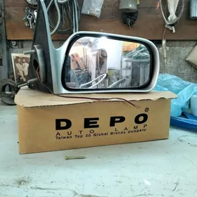 Зеркало на Тойота