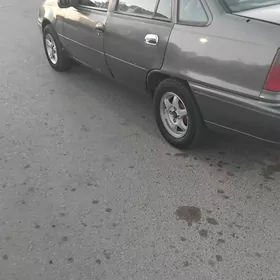 Daewoo Nexia 1994