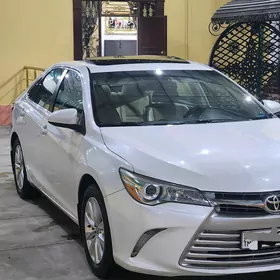 Toyota Camry 2016