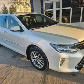 Toyota Camry 2017