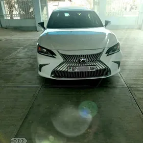 Lexus ES 350 2019