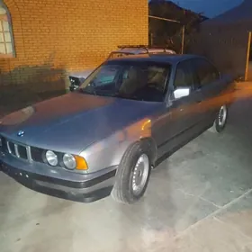 BMW 525 1989