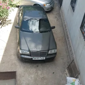 Mercedes-Benz C36 AMG 1995