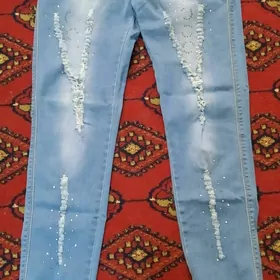 Джинсы