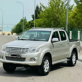 Toyota Hilux 2012