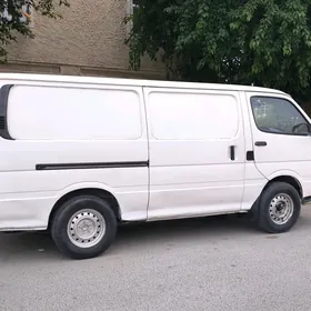 Toyota Hiace 2000