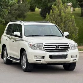Toyota Land Cruiser 2012
