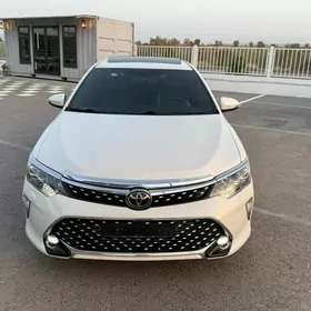 Toyota Camry 2017