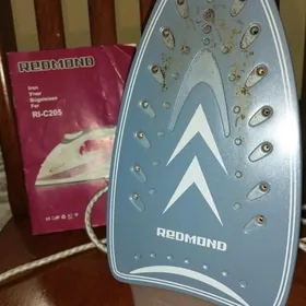 Утюг REDMOND