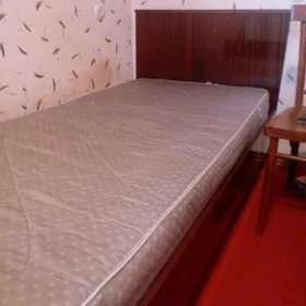кровати