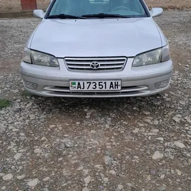 Toyota Camry 2000