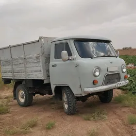 UAZ Profi 1992
