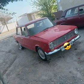 Lada 2104 1987