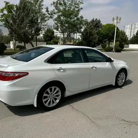 Toyota Camry 2016