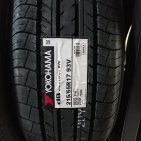 215/55 R17 Yokohama