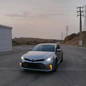 Toyota Avalon 2018